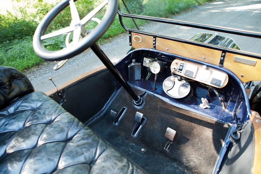 Торпедо Baker Electric Model W Runabout (2245) 1912 года  (фото 44 из 54)